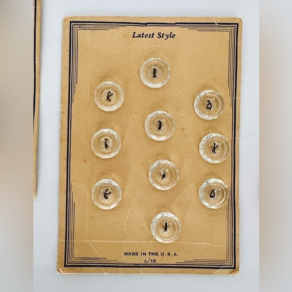 Vintage  “Latest Style” L/10 Clear buttons on original card 3 Cards 21 Buttons
